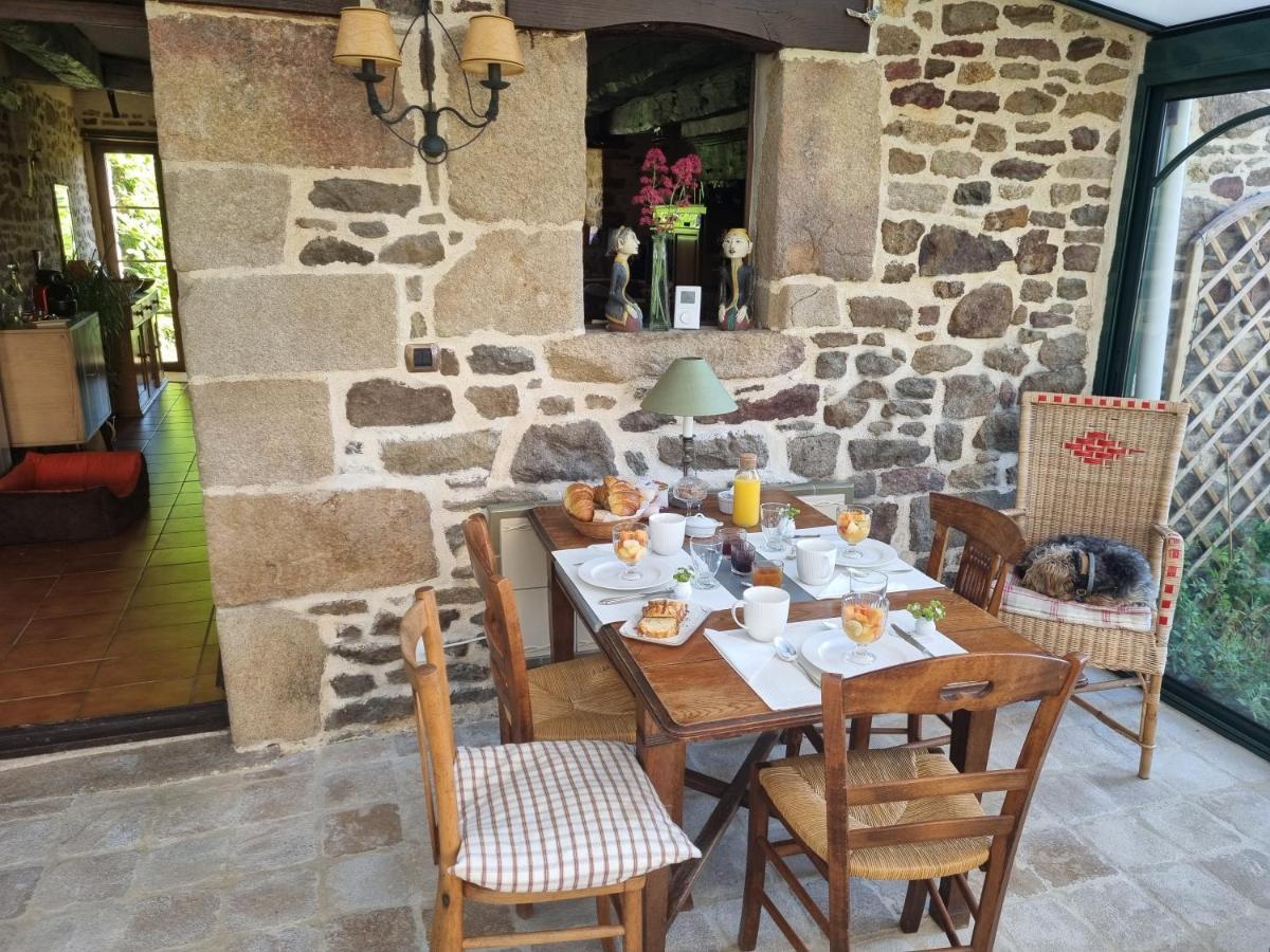 Bed and Breakfast Les Berges De La Planchette Yvignac-la-Tour Экстерьер фото