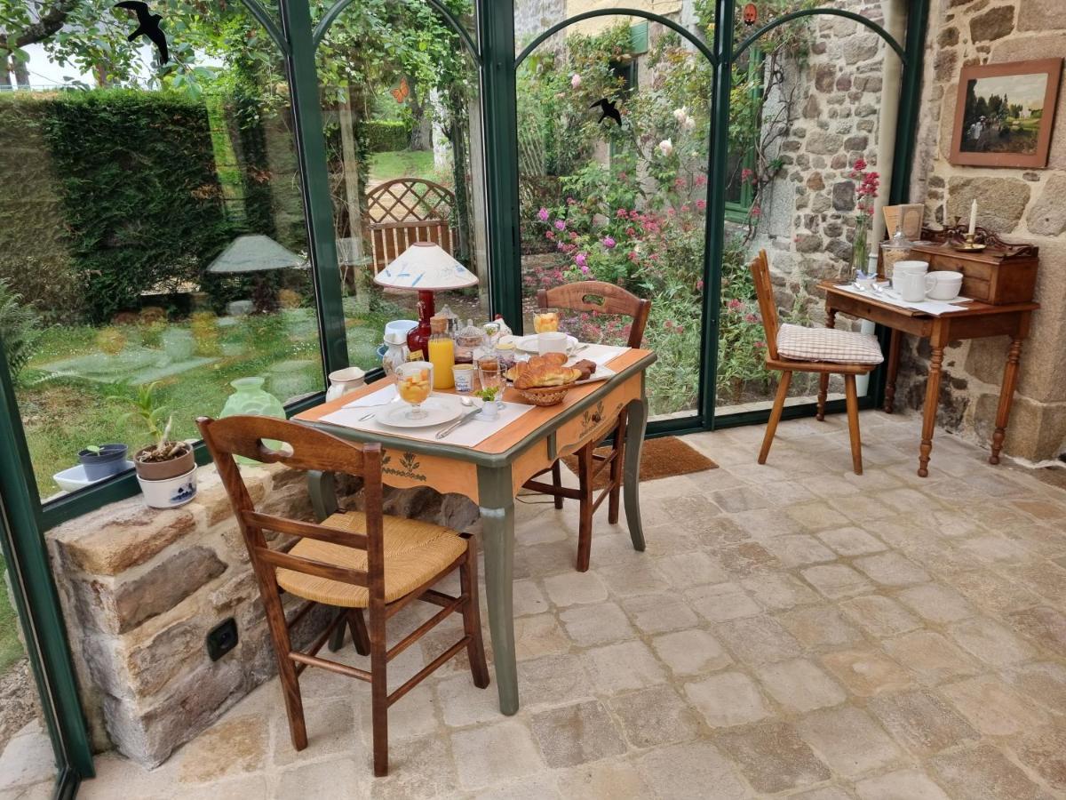 Bed and Breakfast Les Berges De La Planchette Yvignac-la-Tour Экстерьер фото