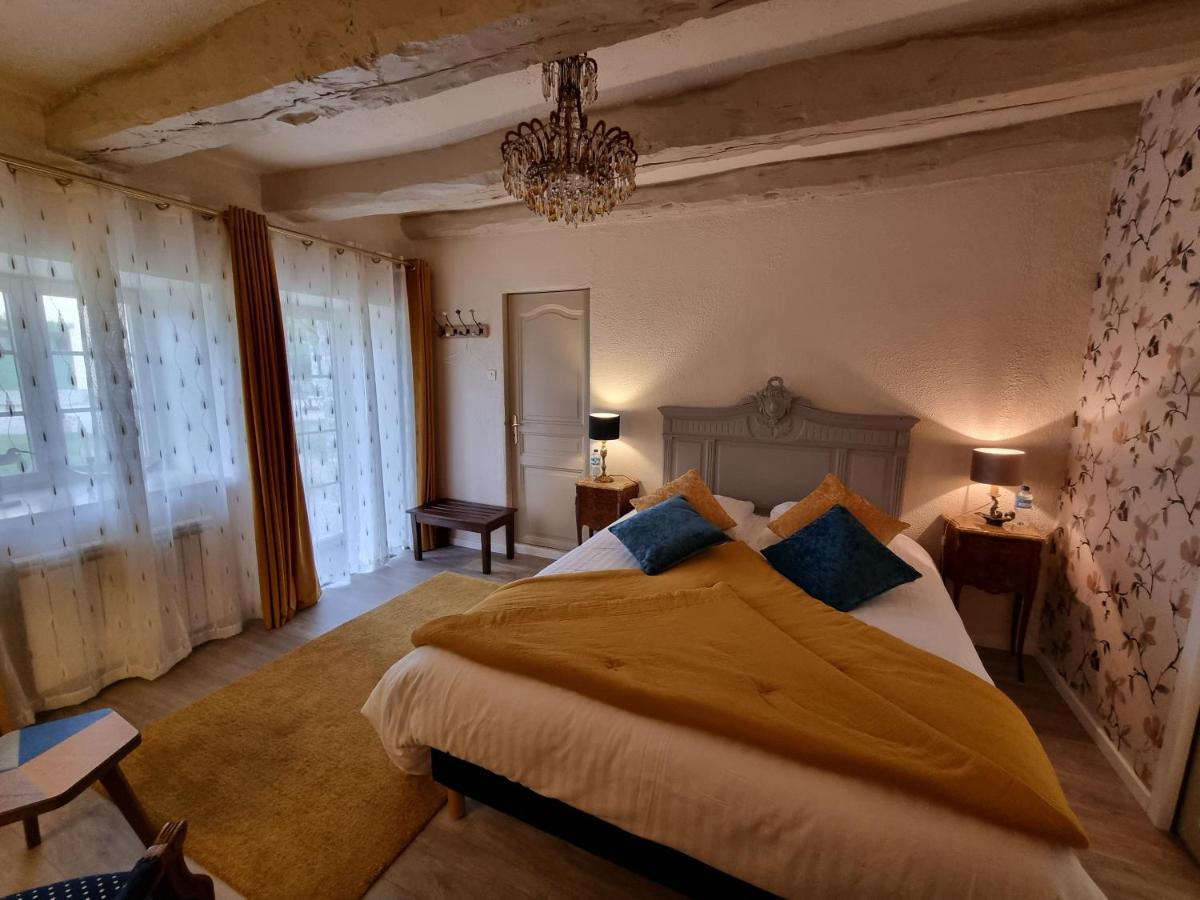 Bed and Breakfast Les Berges De La Planchette Yvignac-la-Tour Экстерьер фото